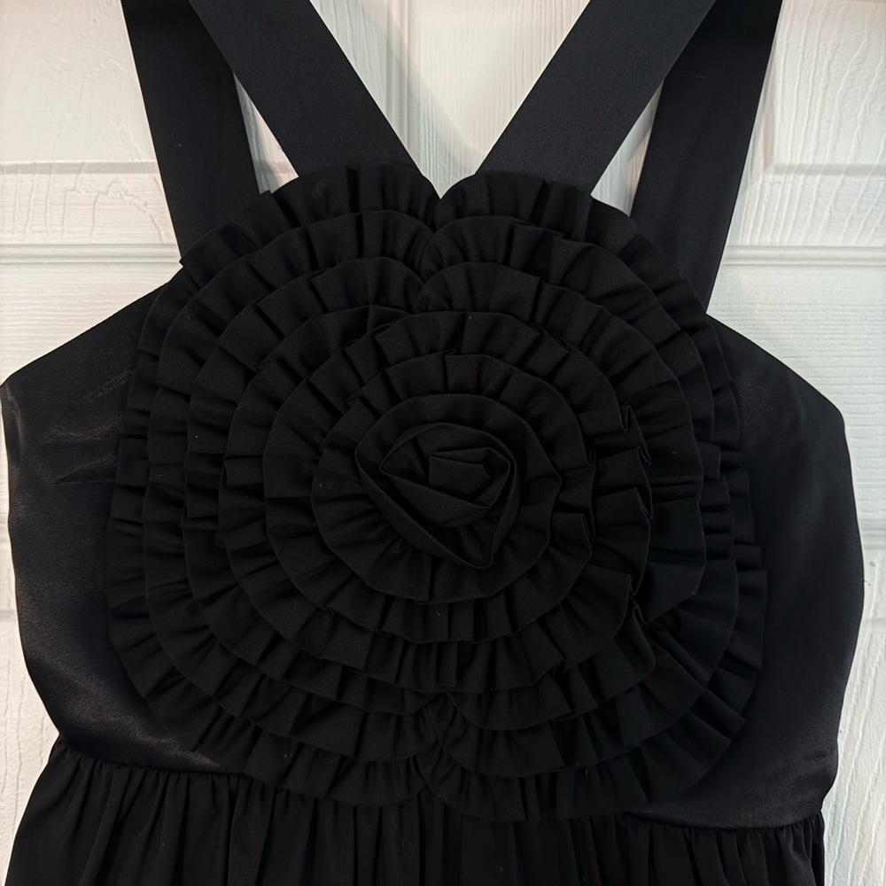 Elegant Black Backless Dress